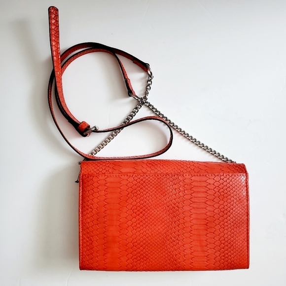 NEW Inc International Concepts Red Crossbody Bag - Picture 2 of 4